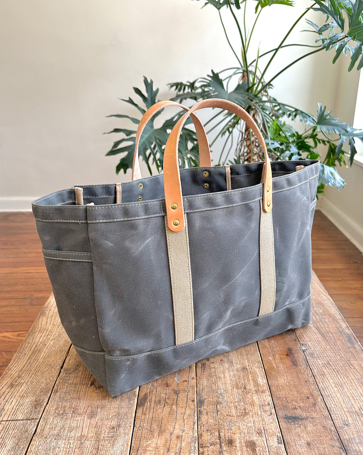 Waxed Canvas Garden Tool Tote hot Bag / Utility Tote Bag / Gardening bag with Leather Handles / Free Personalization