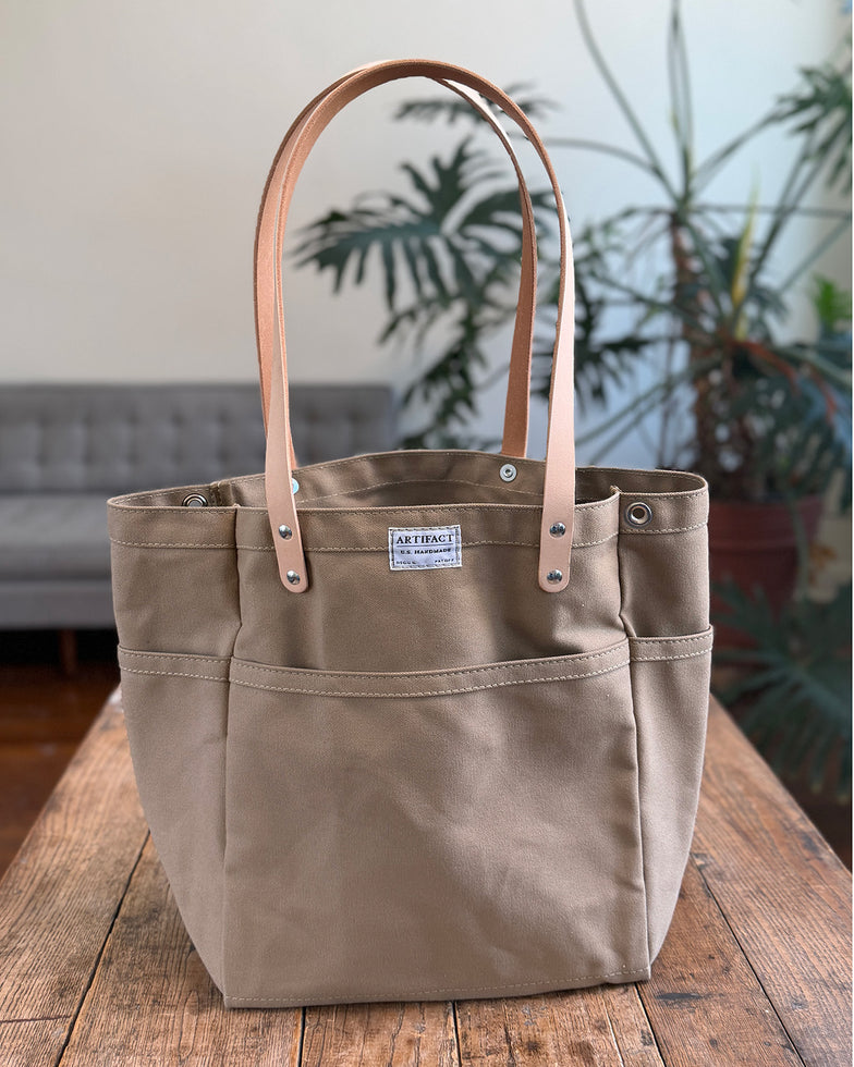 Day Tote in Duck Canvas