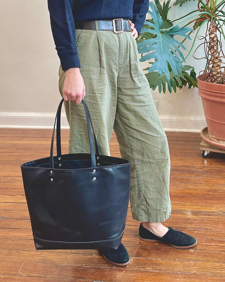 All Leather Tote - Black